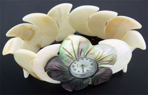 White shell flower watch