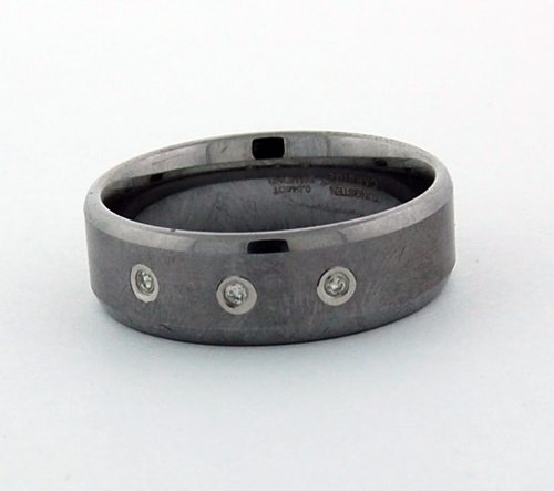 Tungsten Ring with fine Diamonds