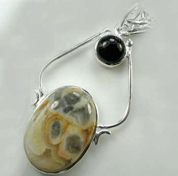 Picture Jasper & Black Onyx Pendant