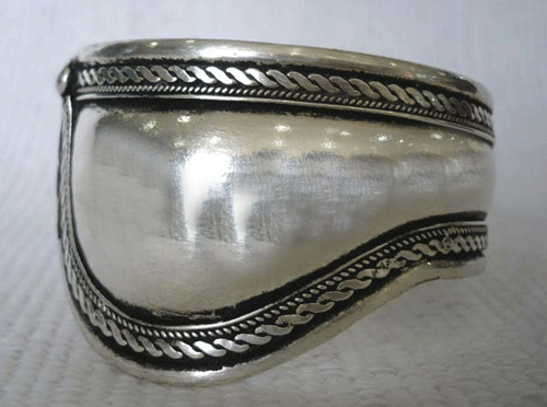 Vintage Style Tibet Silver Cuff Bracelet