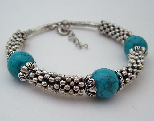 Tibet Silver Turquoise beaded Bracelet